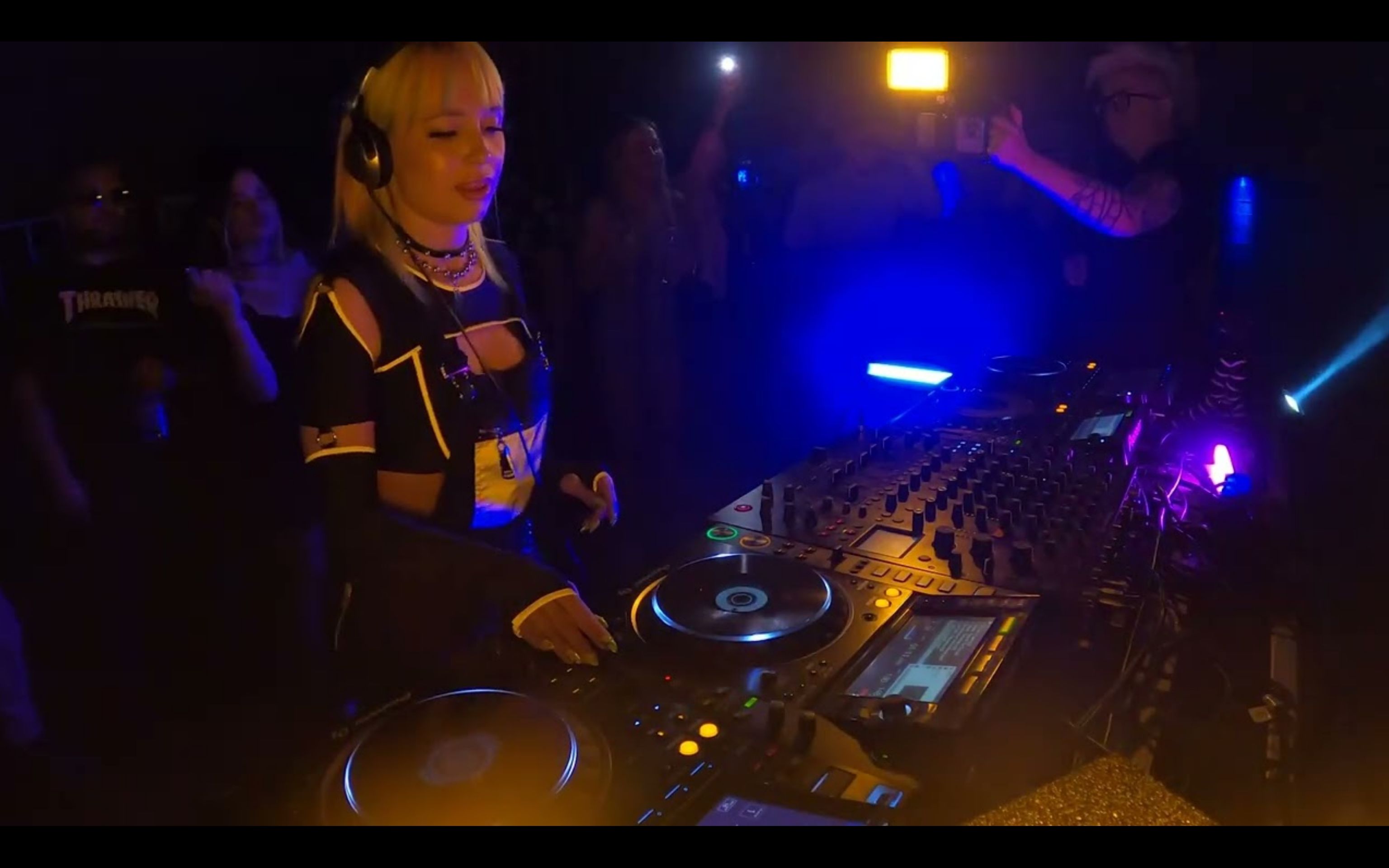 [图]Marika Rossa at Girls on Decks, Santiago, Chile