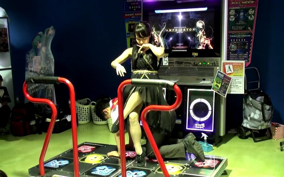 硬币 收藏 piu入门级选手w以后会转一些关于piu跳舞机的视频 也会上传