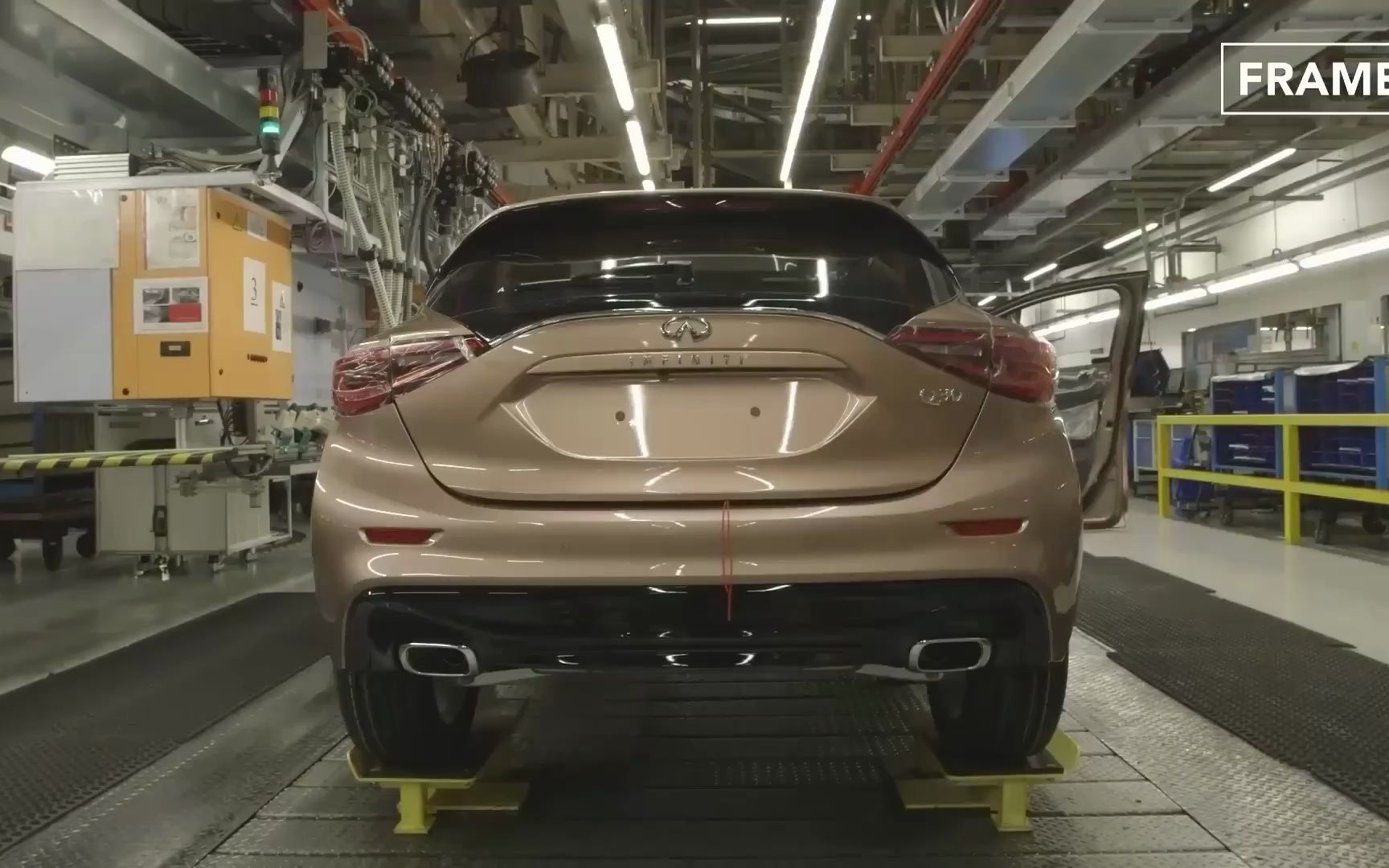 在英国巨型工厂生产英菲尼迪q30