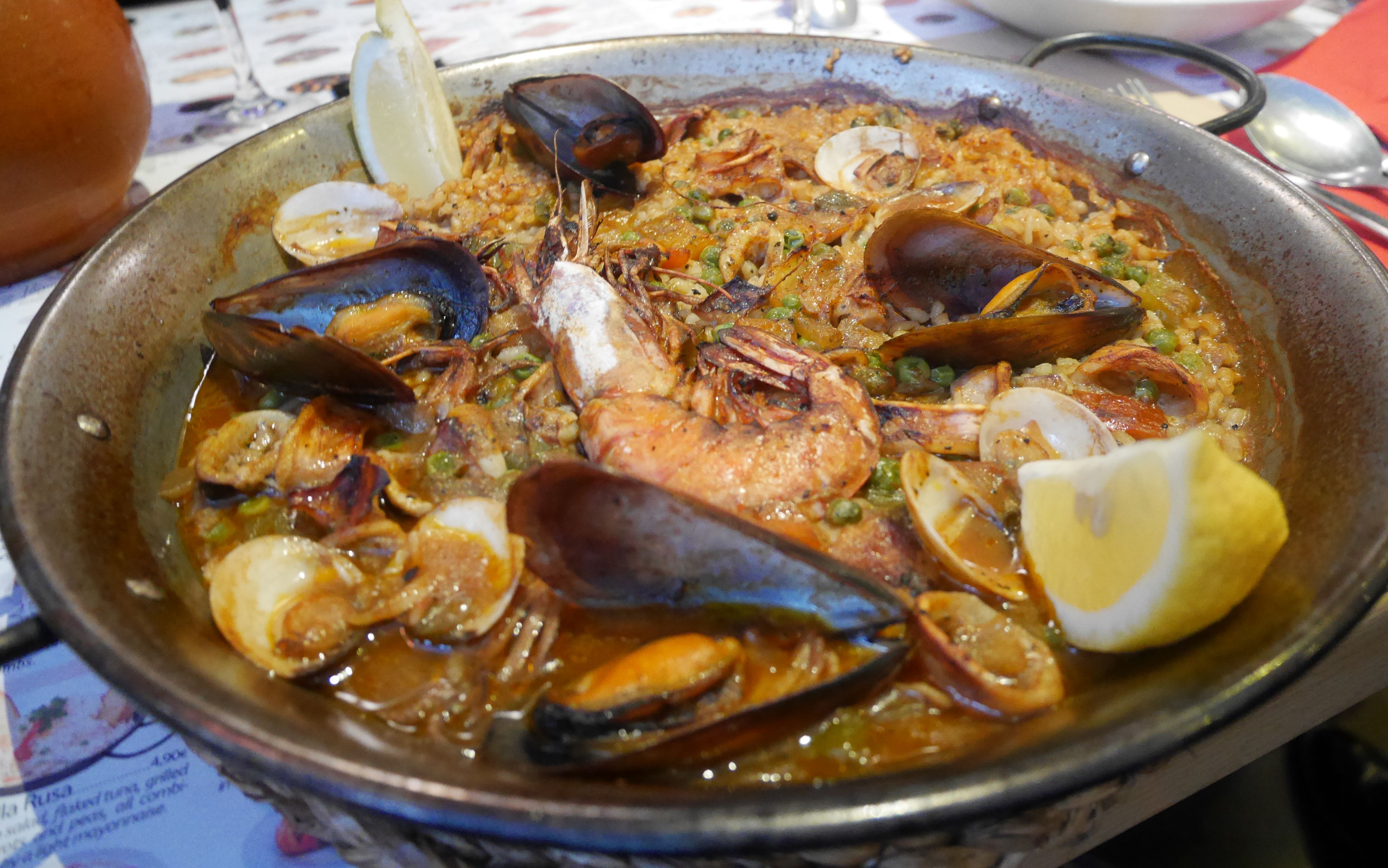 【kt】去西班牙逛了一圈,让人念念不忘的海鲜烩饭 (vlog)_哔哩哔哩