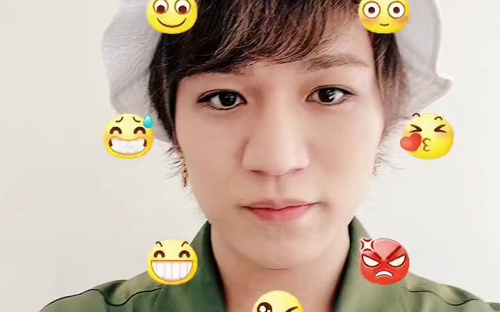 小绿人的emoji挑战