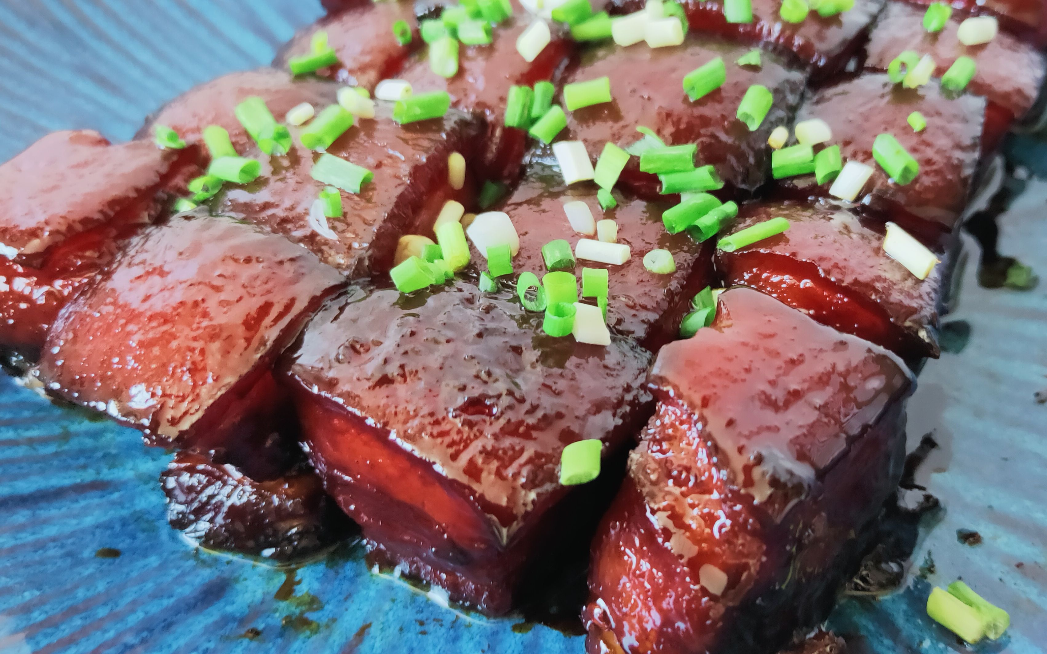 红烧肉怎么做才会肥而不腻,软糯入口即化,教你做好吃的红烧肉配方和