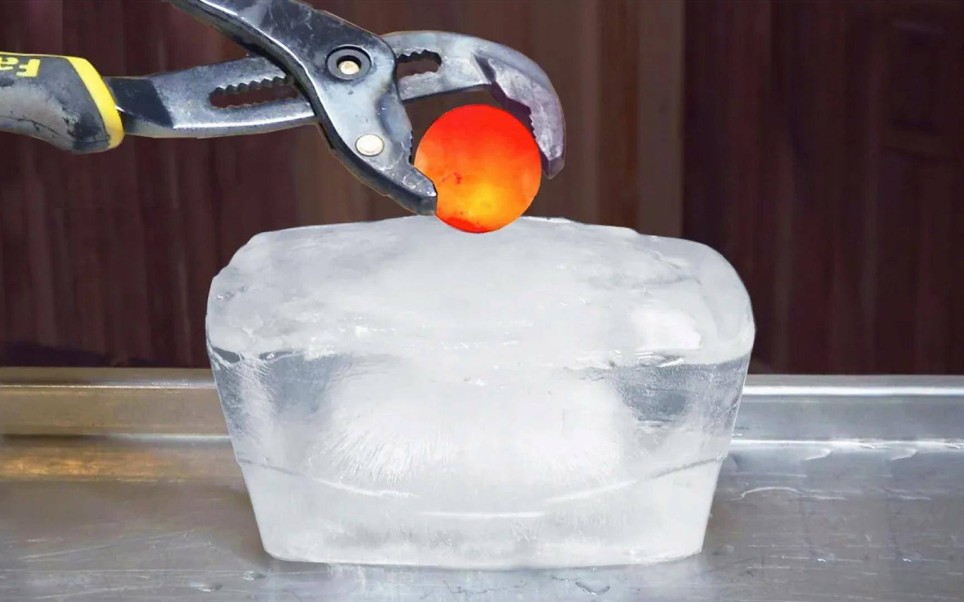 桌面冰球科学实验图片
