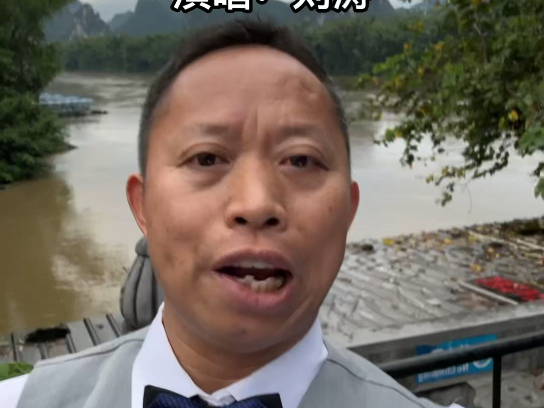 这首越南神曲仿佛让我回到了2022年的夏天