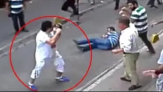 当街头打架碰上职业搏击手……