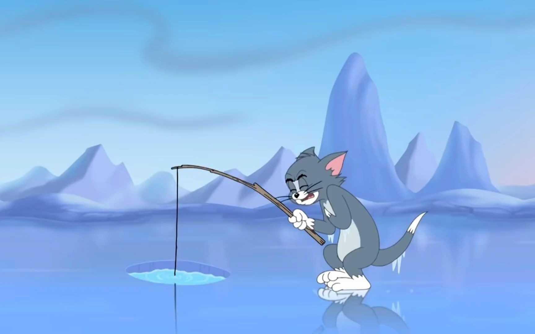 在冰天雪地的湖面上,汤姆和杰瑞搞笑钓鱼!