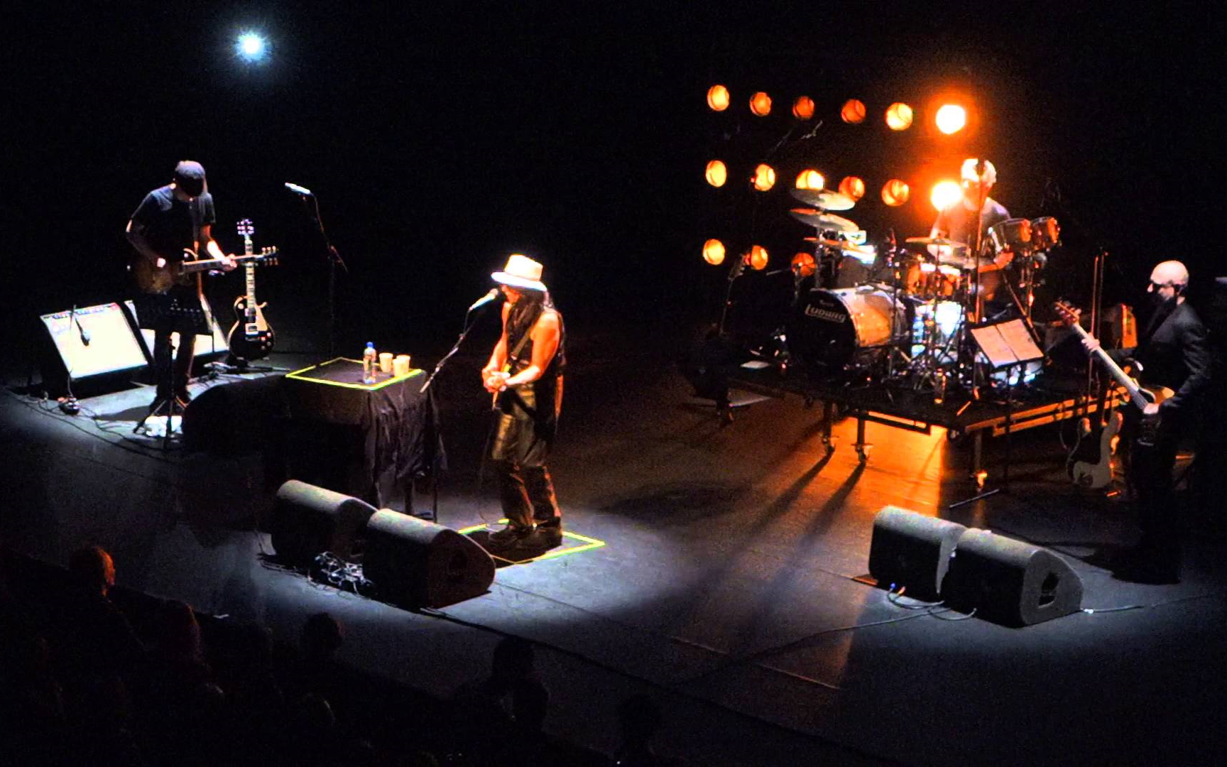 sixto_rodriguez_-_the_establishment_blues_22-01-2016_carre
