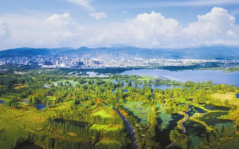 中国最大城市湿地公园——西昌邛海西岸国家湿地公园