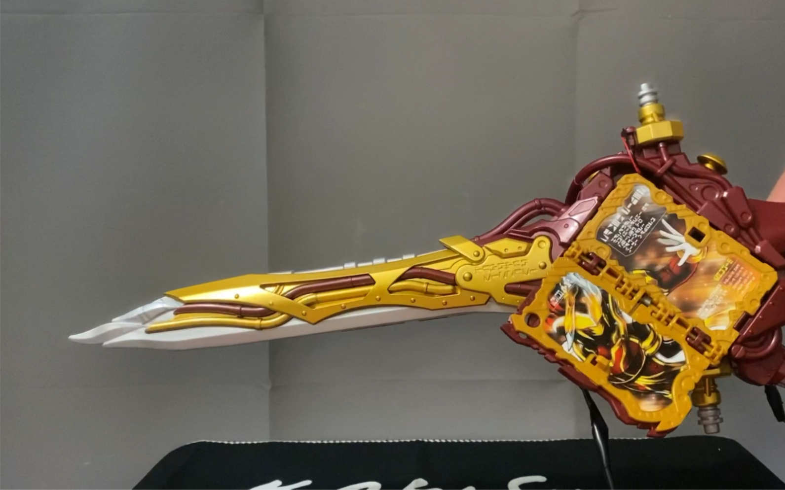 假面骑士saber dx 烟睿剑狼烟外接