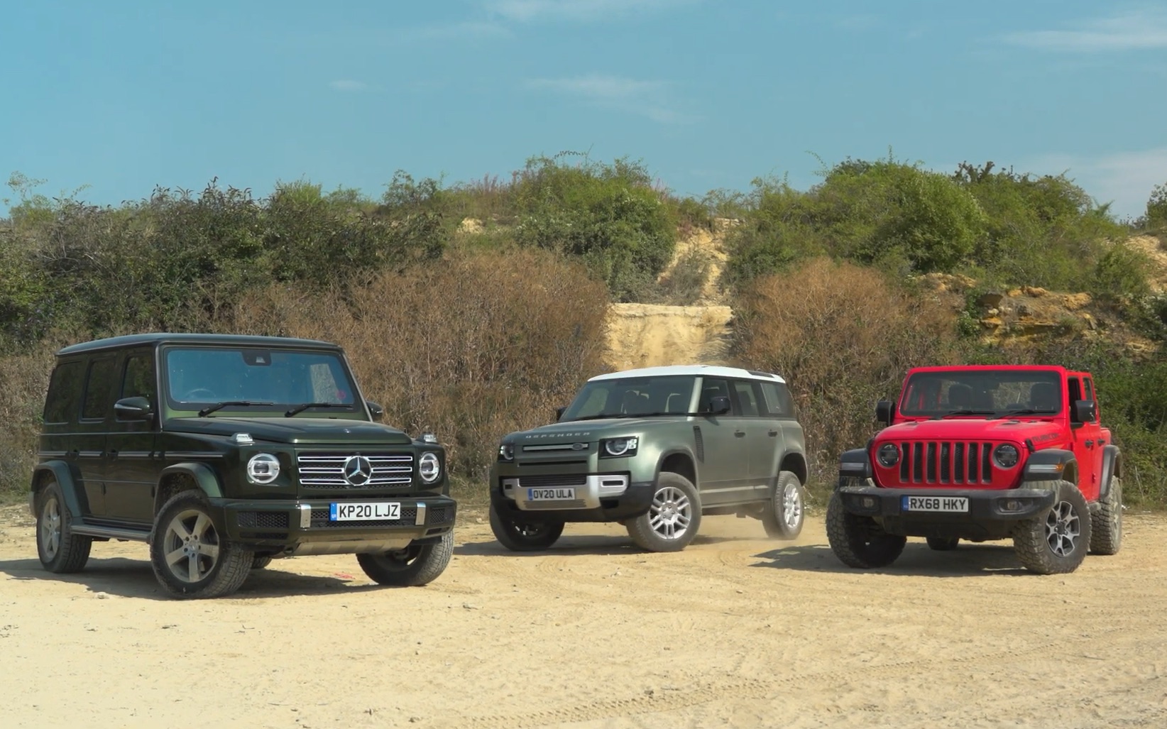 越野利器 - 全新路虎卫士 vs 吉普牧马人 vs 奔驰大g_哔哩哔哩_bili