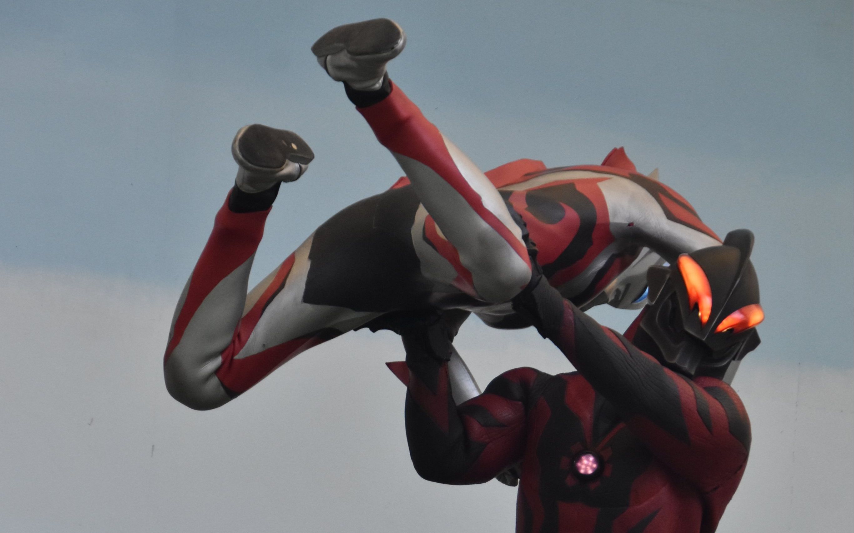 捷德奥特曼:是不是我再撒撒娇,你就能把我举高高!