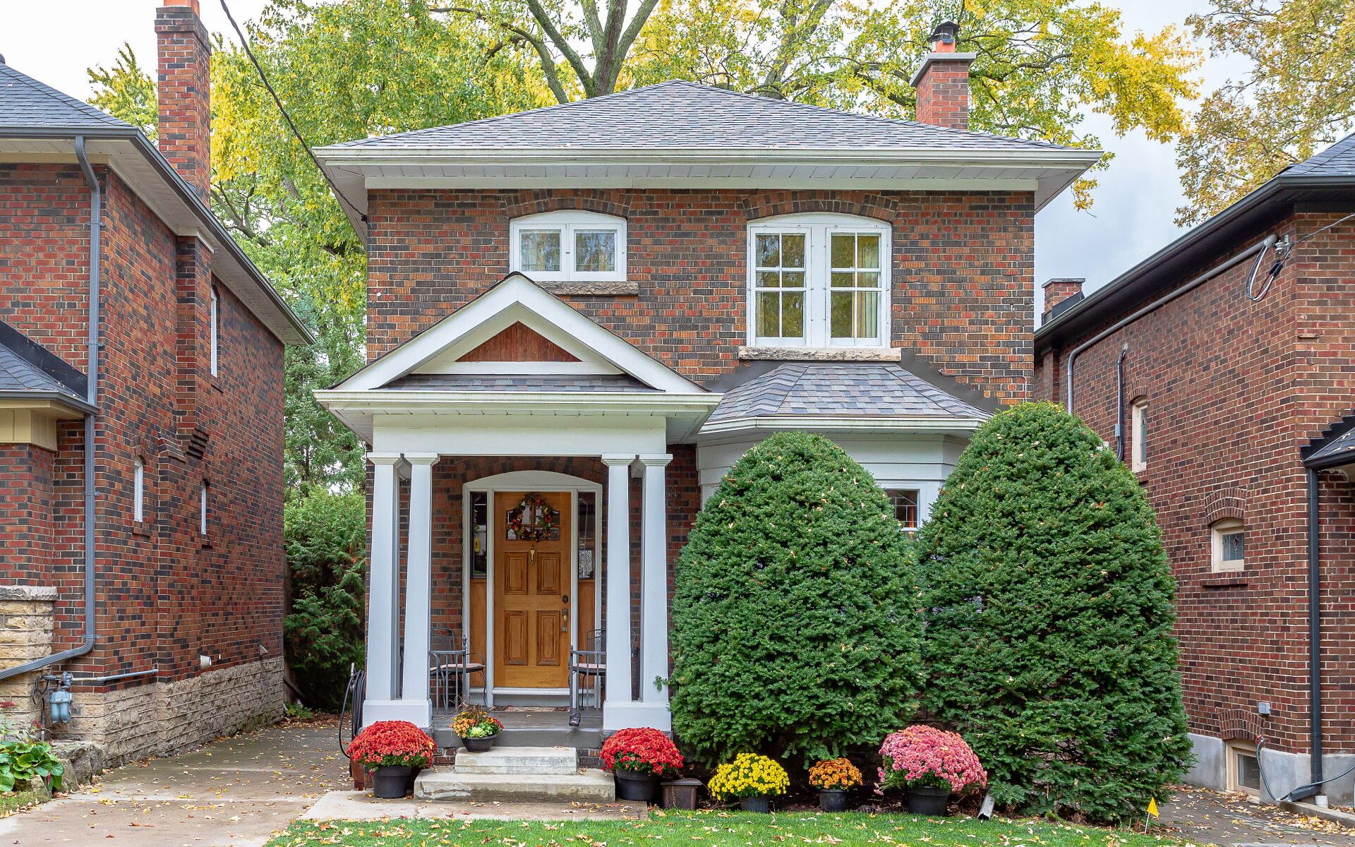 位于加拿大多伦多的一座有着充满年代感装修的舒适住宅|48 old mill