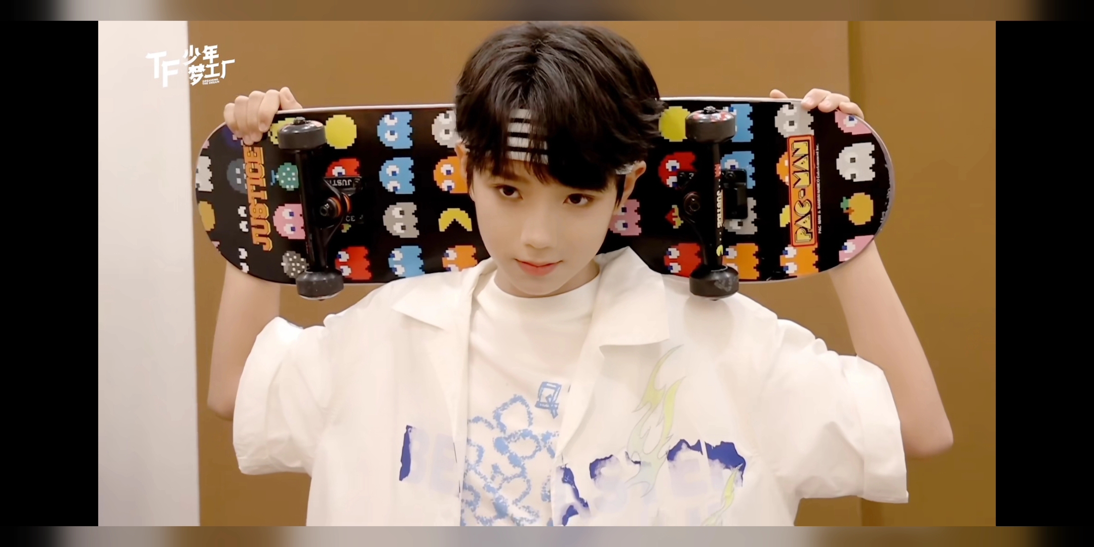 王橹杰,没错,这只是随便截的图,美沙我