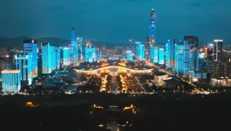 有一位伟人在深圳中轴上，见证了这座城45年的蜕变