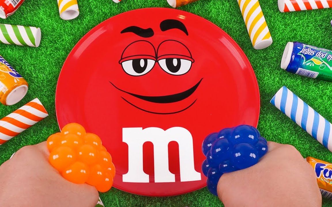 彩虹豆,卡通玩具,铁甲战士,m豆小人,糖果瓶子