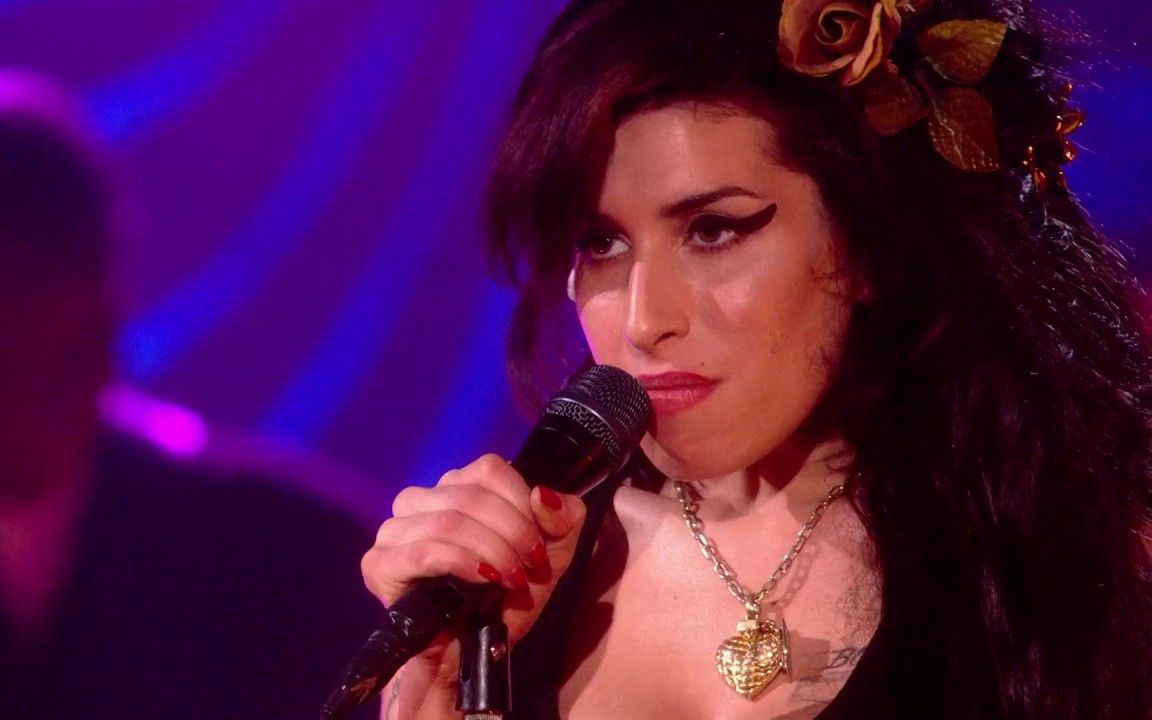 [图]Amy Winehouse - 2008伦敦秘密演唱会 | An Intimate Evening in London