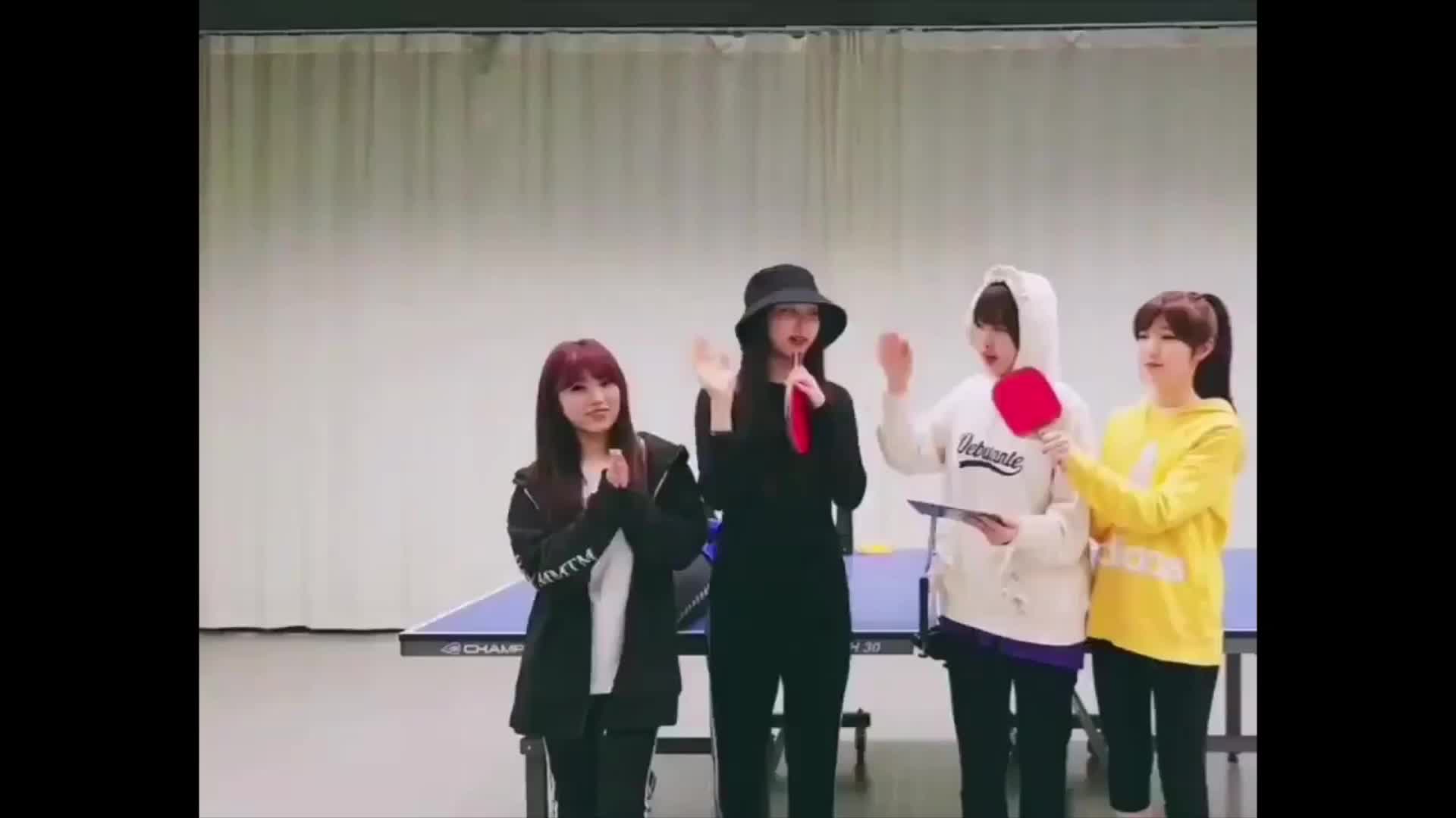 [图]190311 IZ*ONE - 'Oh Nanana' Dance feat. Nako & 惠元