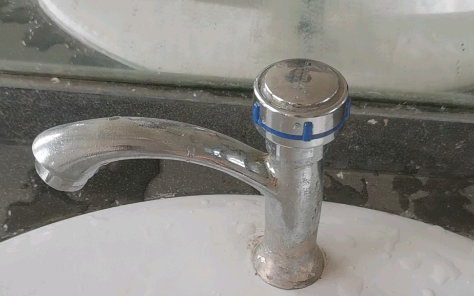 普通学校的普通水龙头_哔哩哔哩_bilibili