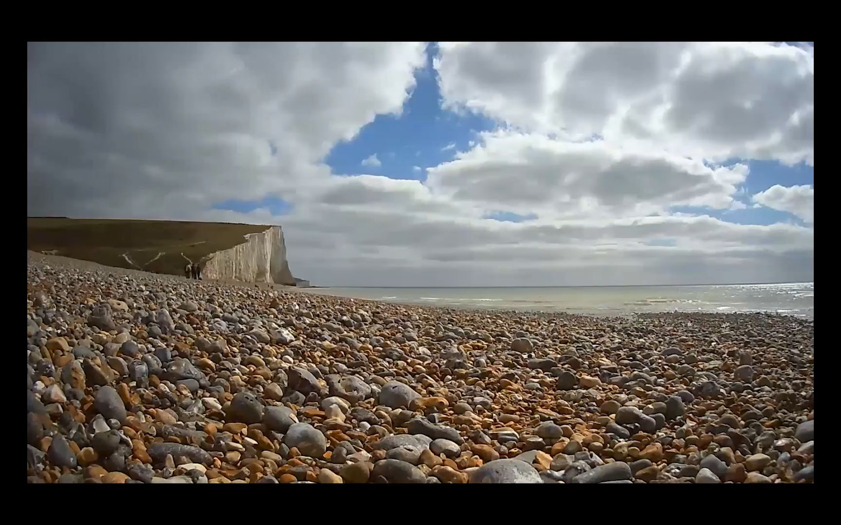 英国布莱顿|阳光海滩|七姐妹白崖|长镜头海边|海浪声哔哩哔哩bilibili