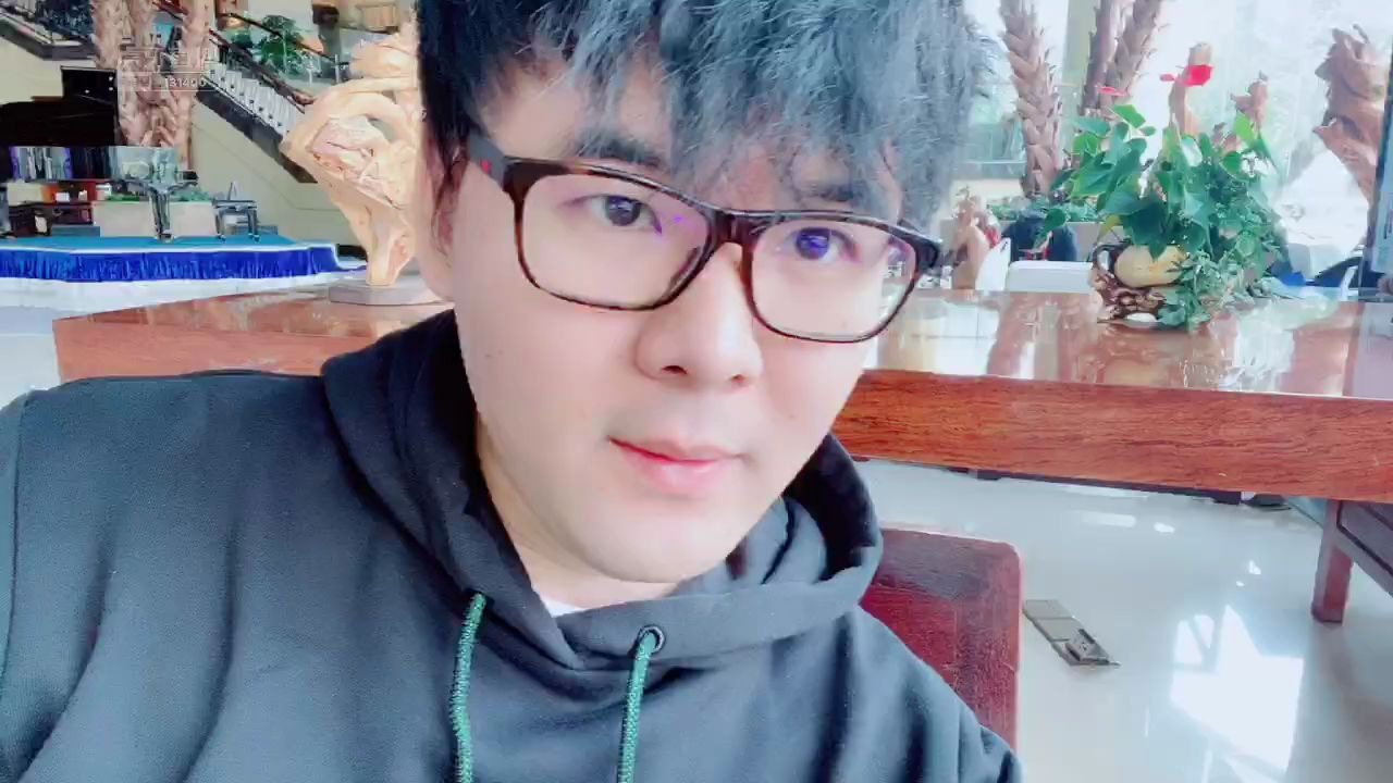 狂鸟丶贱圣_2020-01-04 12时28分冒个泡