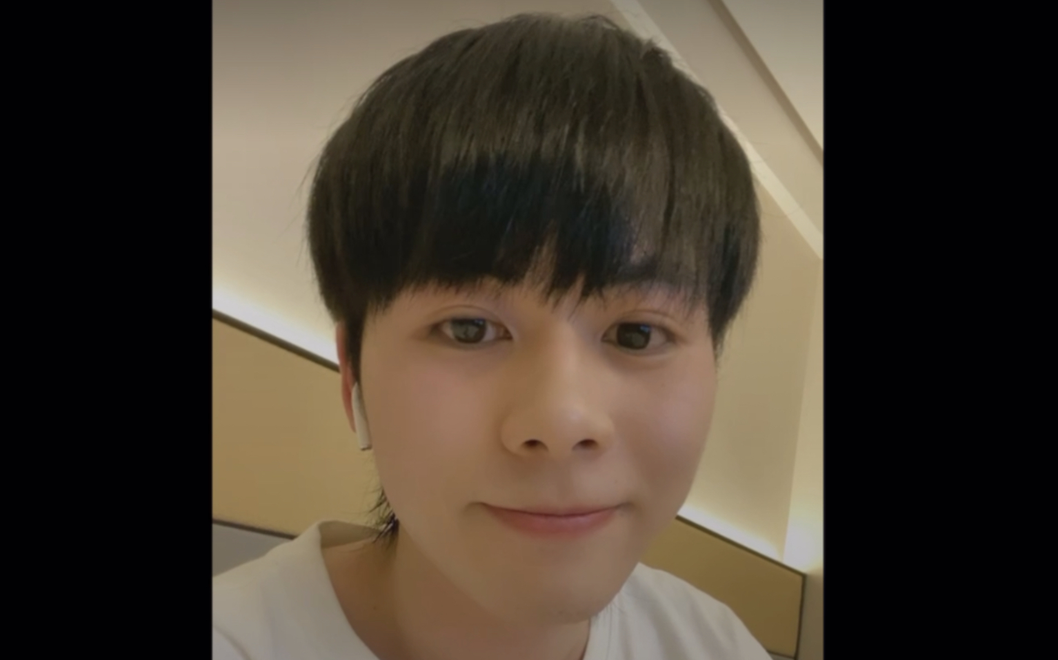 小精灵real直播201029蓝牌红牌都是粉争当蛇草健康人