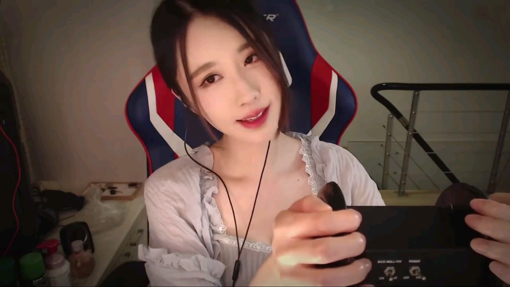 【轩子】今天晚上就睡这了吧