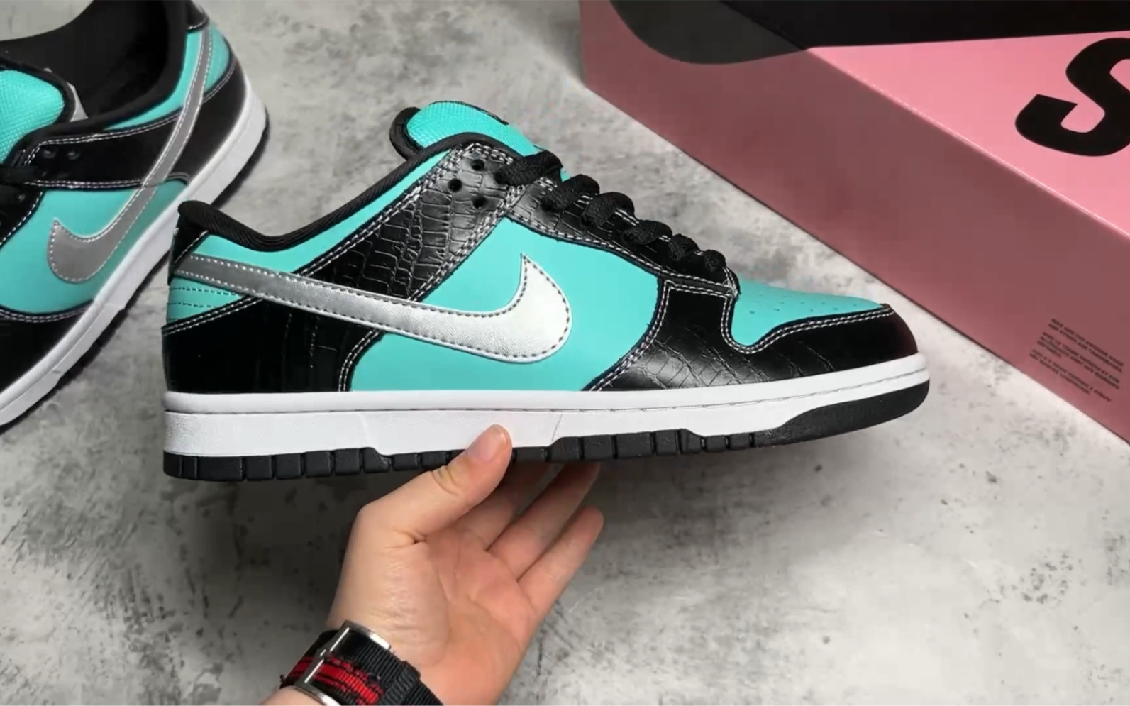 【全方位实拍】nike sb dunk low 钻石 蒂芙尼黑绿