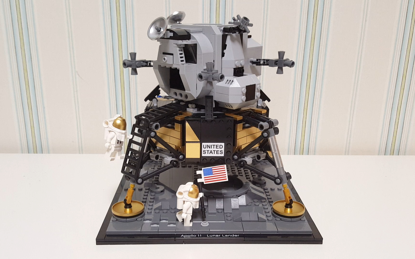 乐高10266阿波罗11号登月舱