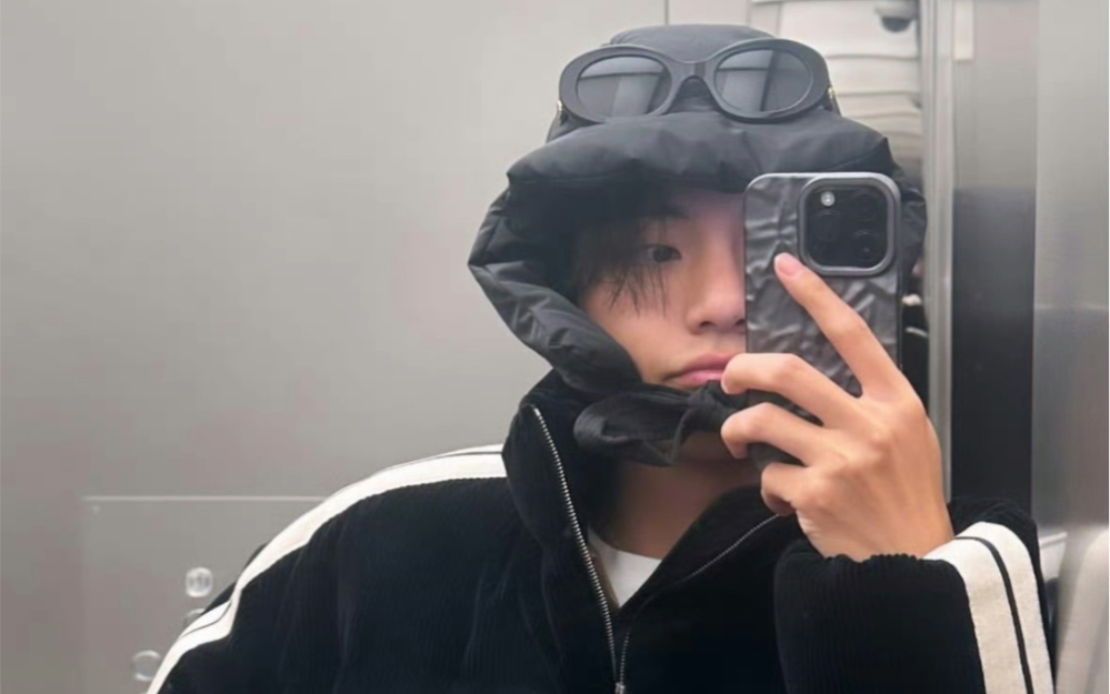 【金泰亨】231118更新ins快拍 包的暖暖的小猪包宝宝