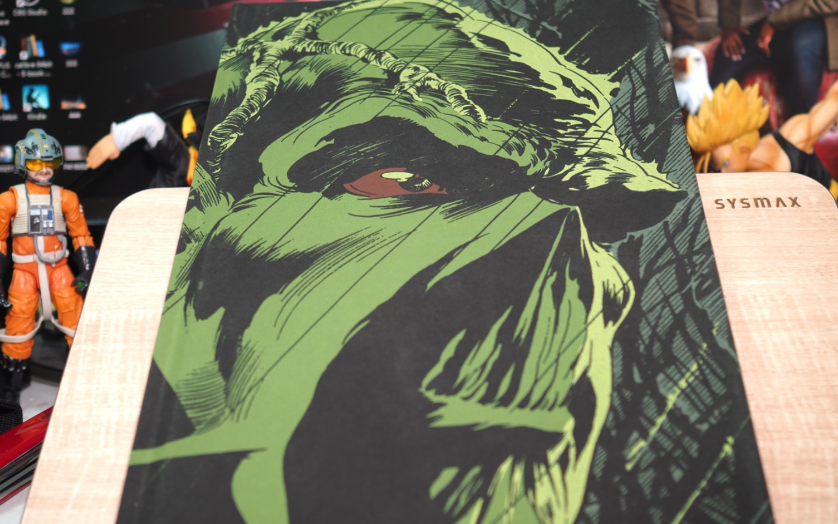 [图]开箱 侦探漫画 DC Vertigo 沼泽怪物 SWAMP THING by Len Wein Absolute 精装合刊