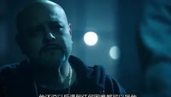 白社会大哥意外躺枪，医生现场直接开刀救人！