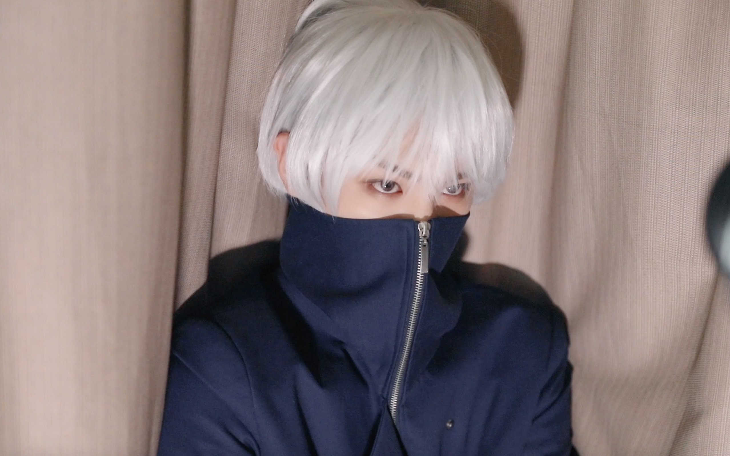 【黄明昊】cos狗卷棘侧拍