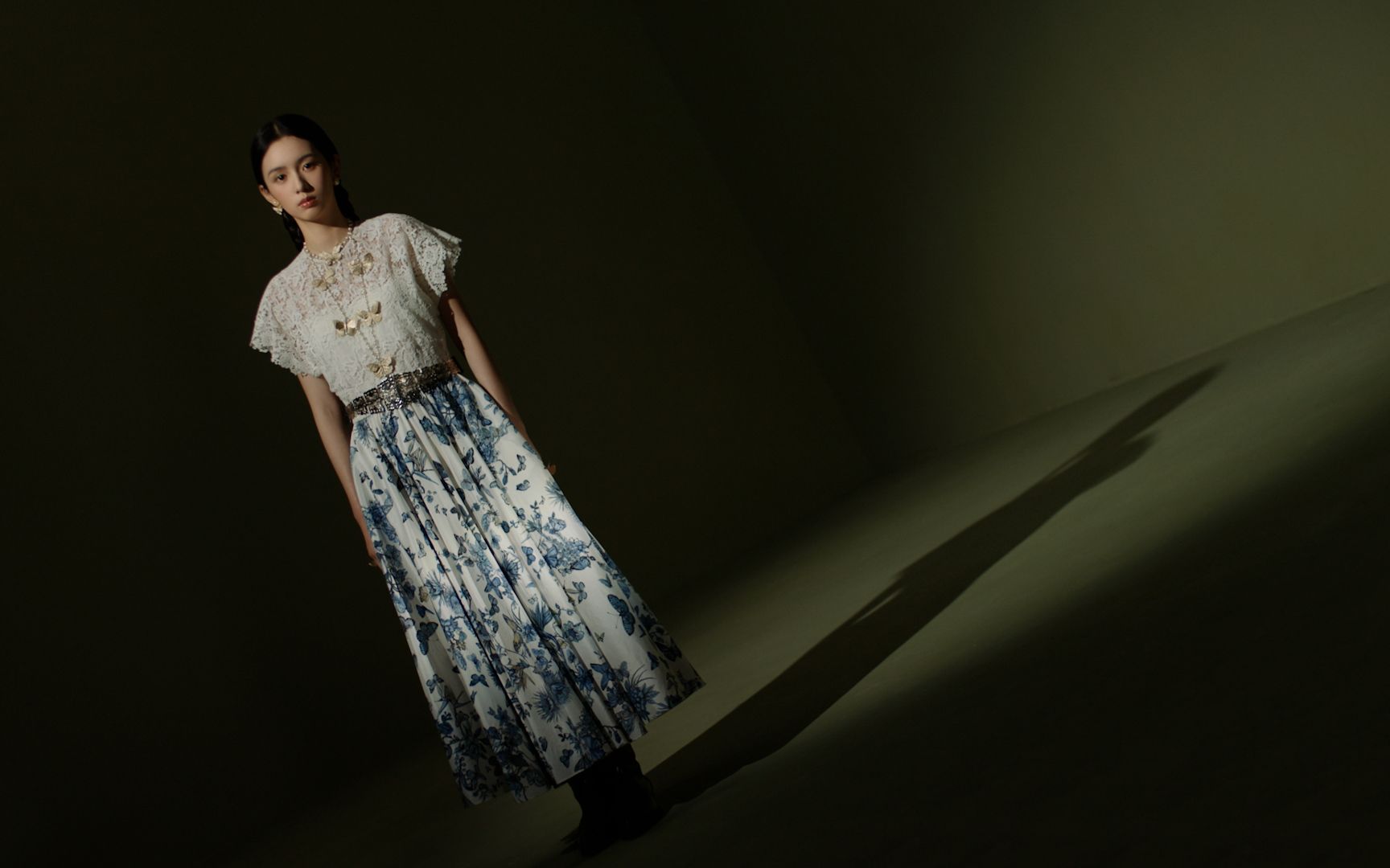 二零二四成衣|周也 优雅风度