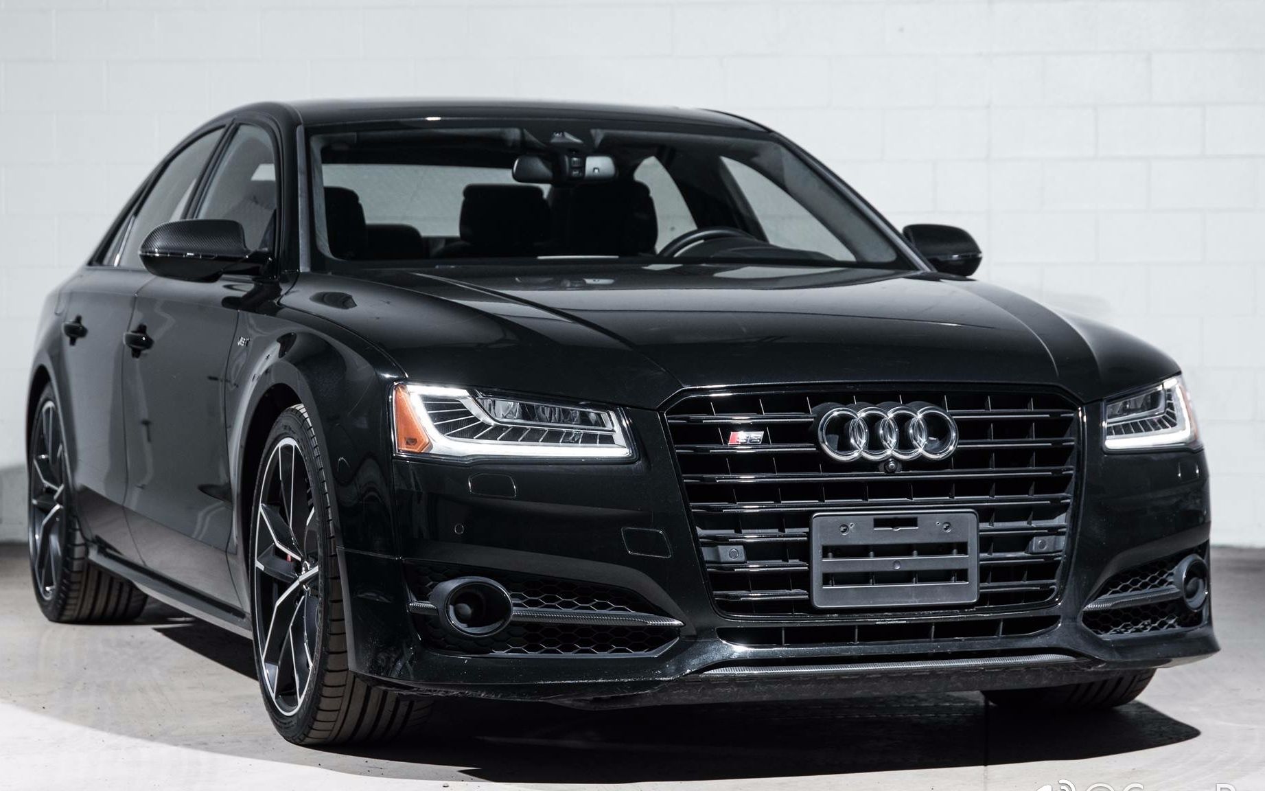 《秒懂车》:新款 奥迪s8西装暴徒 - 全新奥迪s8