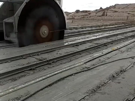 双刀矿山锯,荒料开山锯石机,轨道切割机