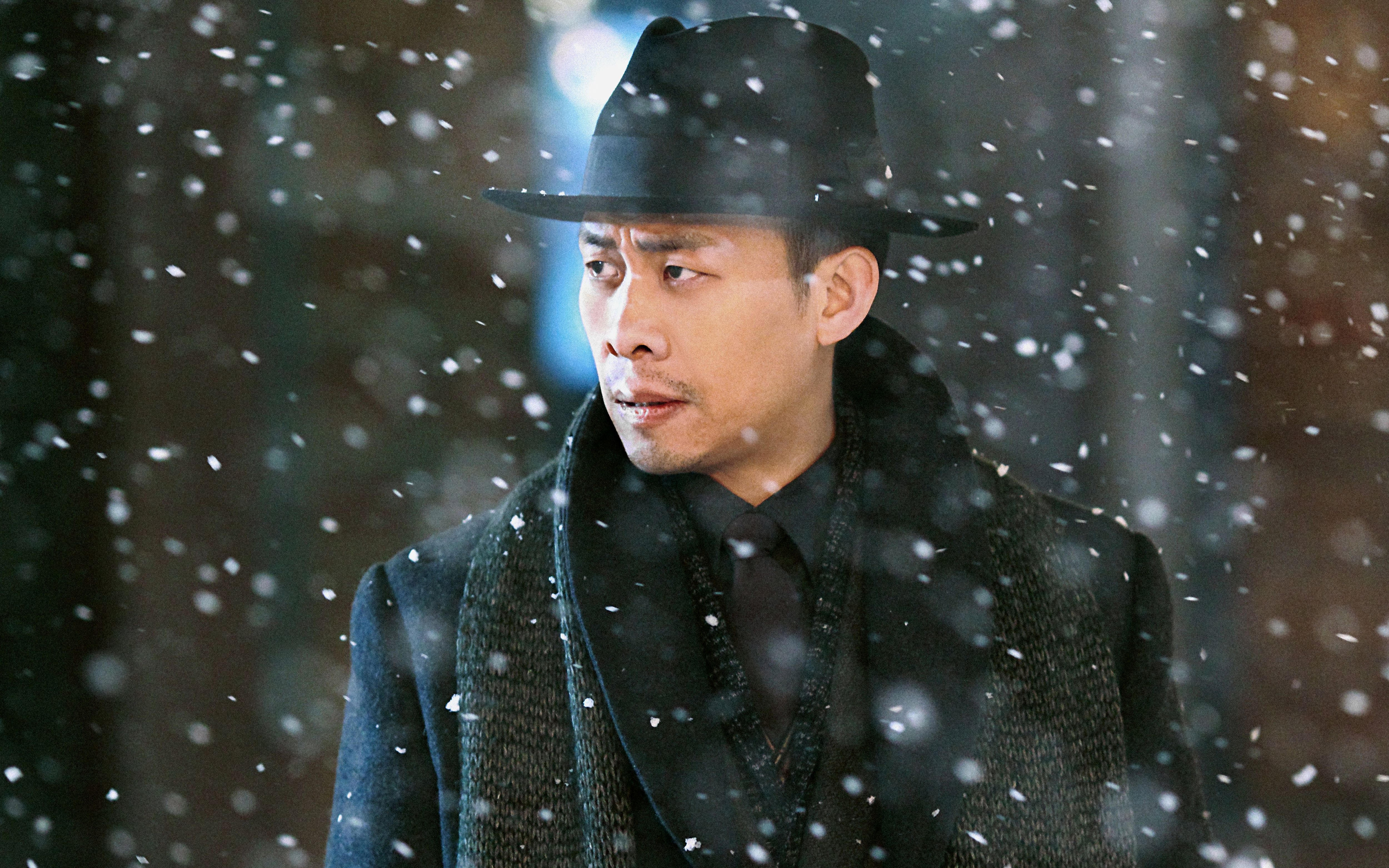 悬崖之上首映张译谈悬崖之上最爱一场戏鹅毛大雪中托孤