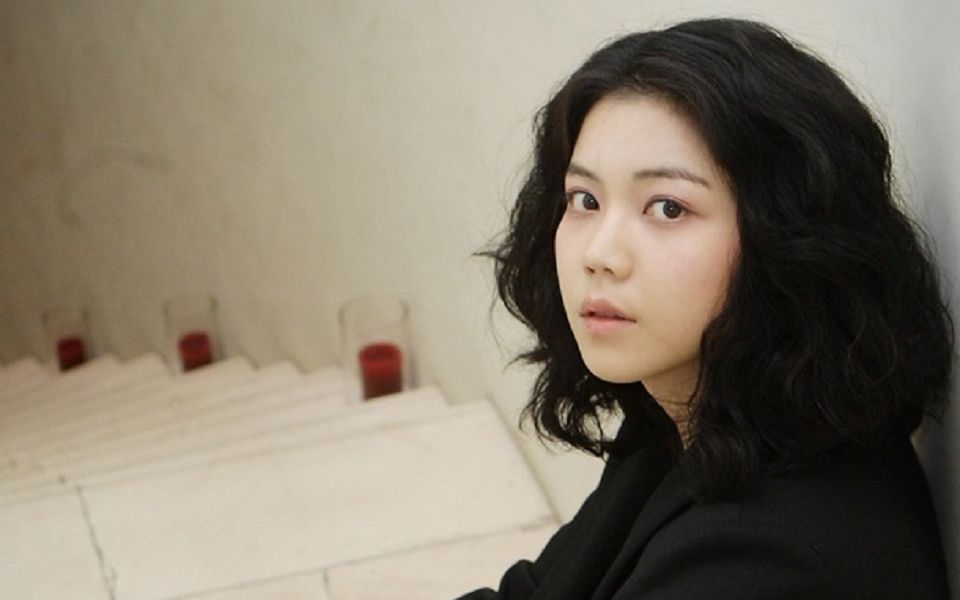 为艺术献身韩国女星-金玉彬