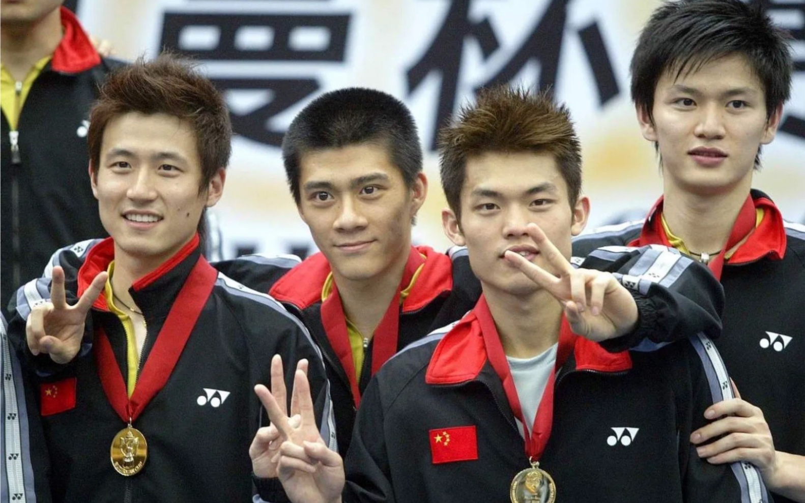 冠军会客厅傅海峰认队友幼年期照片国羽f4部分