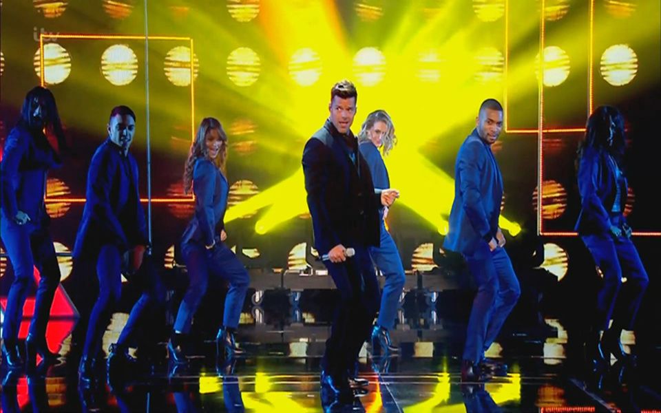 【瑞奇马丁】Ricky Martin Medley 英国皇家大汇演2015 1080p哔哩哔哩bilibili