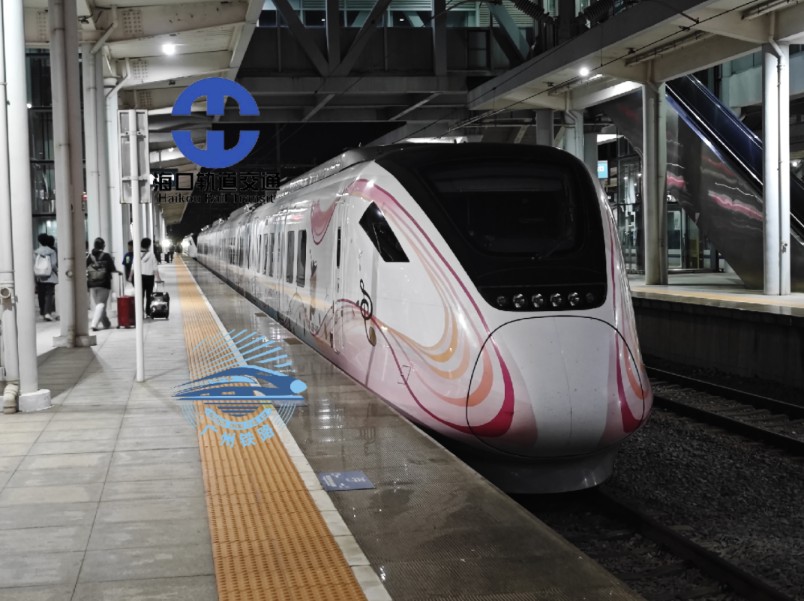 【轨交随拍·海口】海口市郊列车车辆进出站