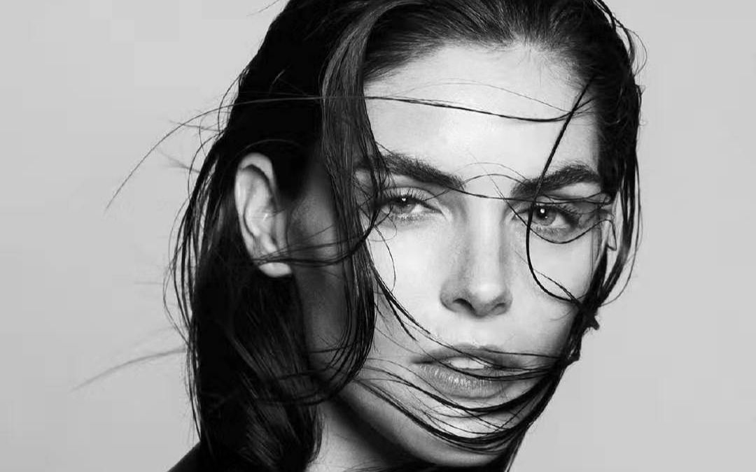 雅诗兰黛女神希拉里(Hilary)走秀合集【超模访谈】【Hilary Rhoda】哔哩哔哩bilibili