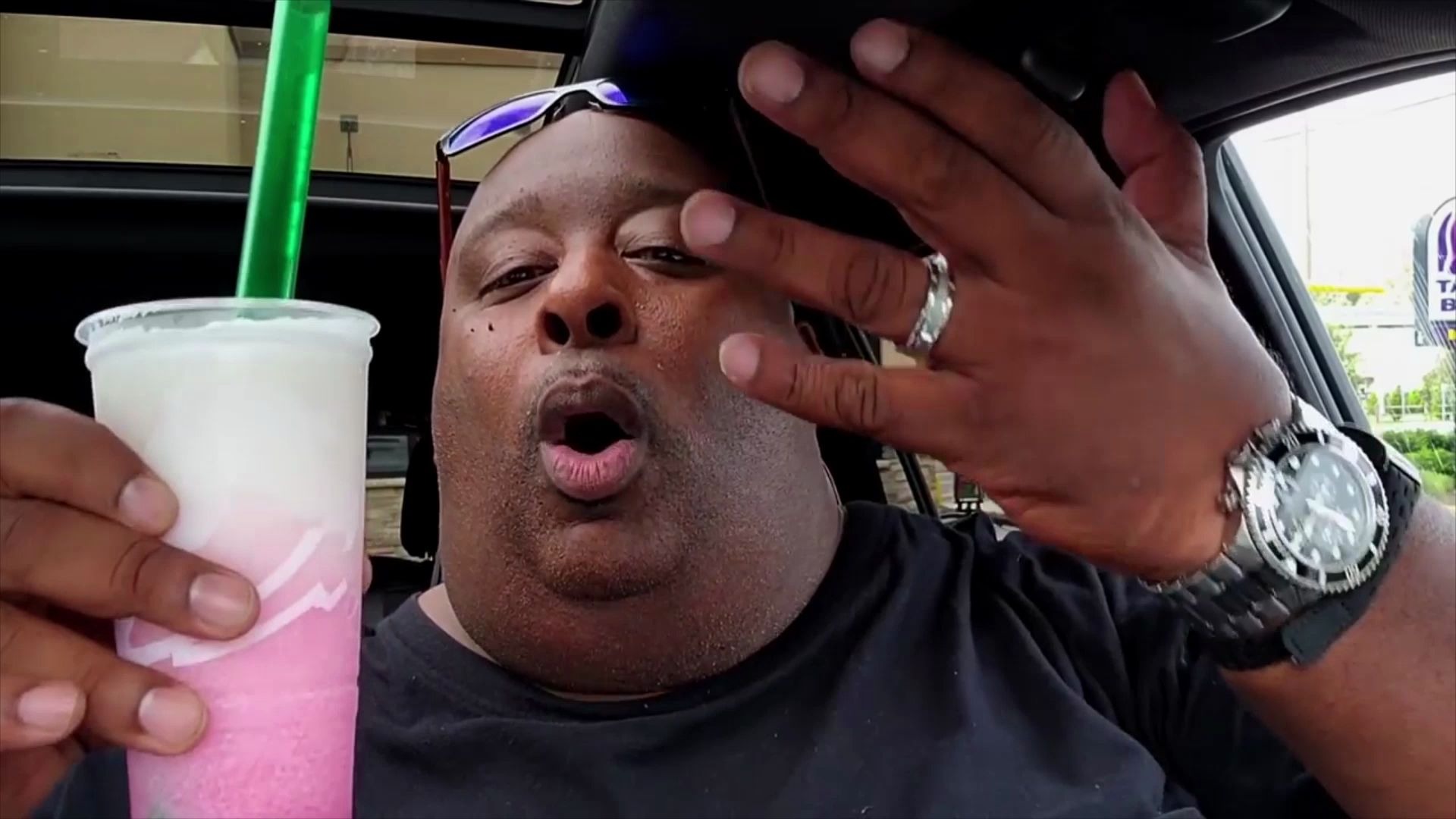 碳酸教父深渊巨喉下午茶冰脑壳的冰沙快速吸入