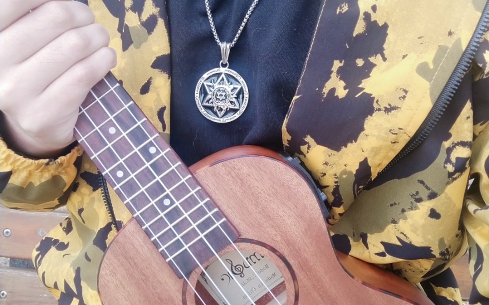 ukulele弹唱:邵丽棠《快乐的扑满》