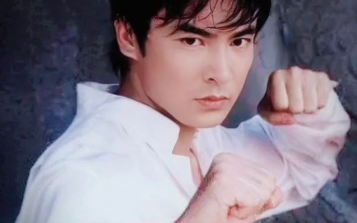 你是凭实力刷到的 #于波 #白奇伟 #童大哥 白奇伟身体里住着一个童