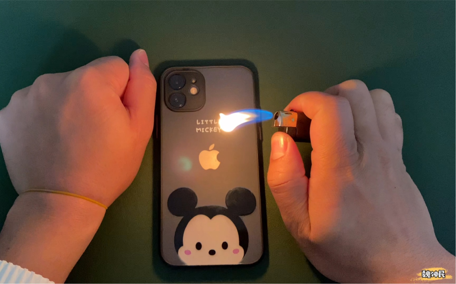 【穿越魔术】揭秘:一起看看皮筋如何穿越手机?原来方法很简单