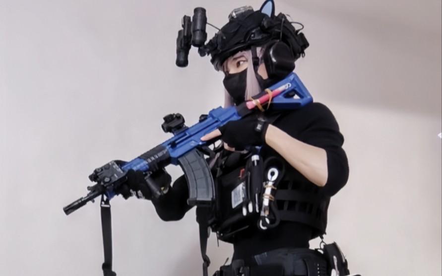 【雯队】183战术军娘日常自拍