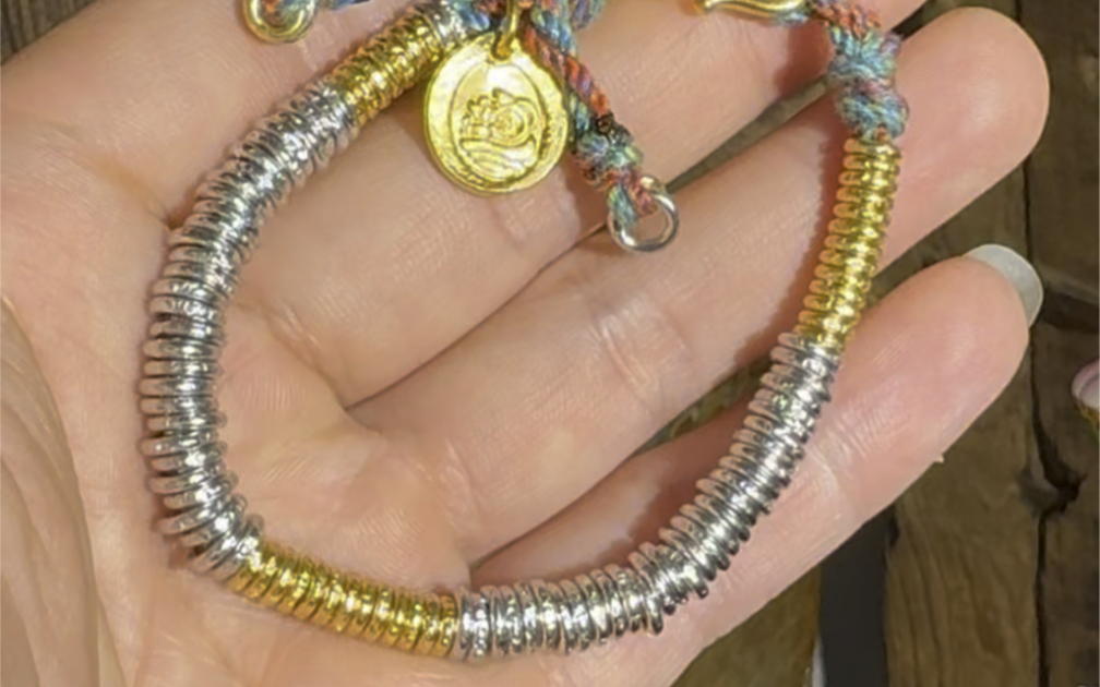 黄金和铂金混搭的盘缠手串 你拥有了吗?
