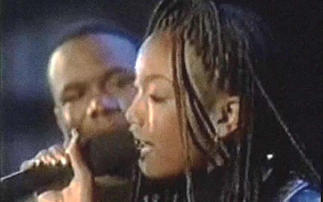 [图]Brandy Norwood & Wanya Morris - Brokenhearted【Live】