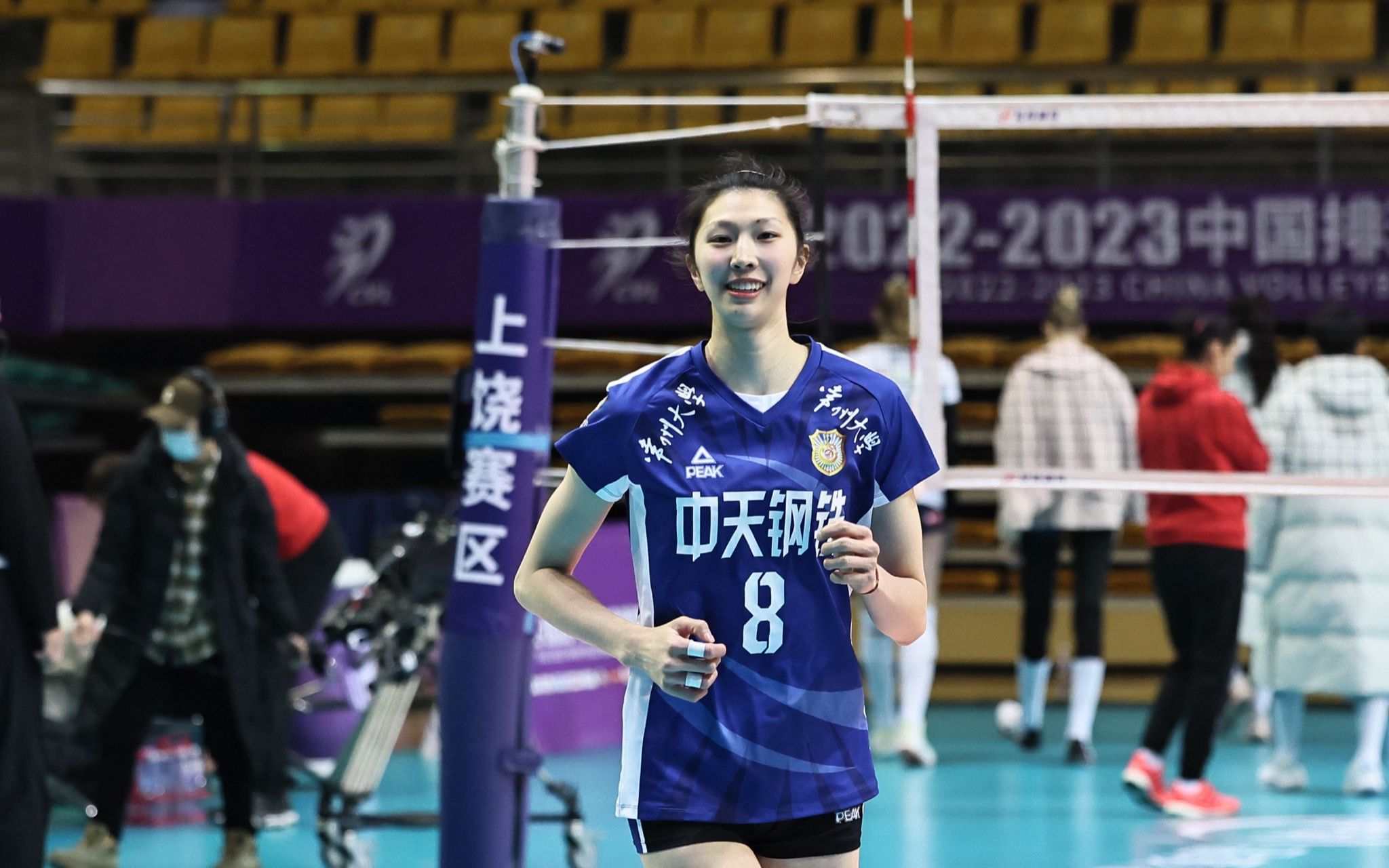 吴梦洁,周页彤进攻亮点,四分之一决赛二江苏女排对阵深圳女排