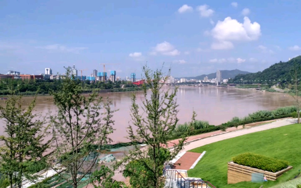 万里长江源头,三江汇聚,万里长江第一城宜宾,万里长江第一桥,最后附上